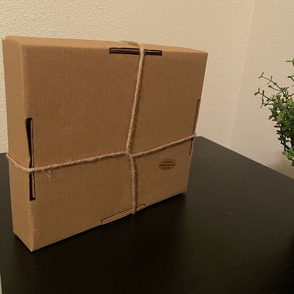 Rae Dunn cheese plate and knife set - Picture 5 of 5